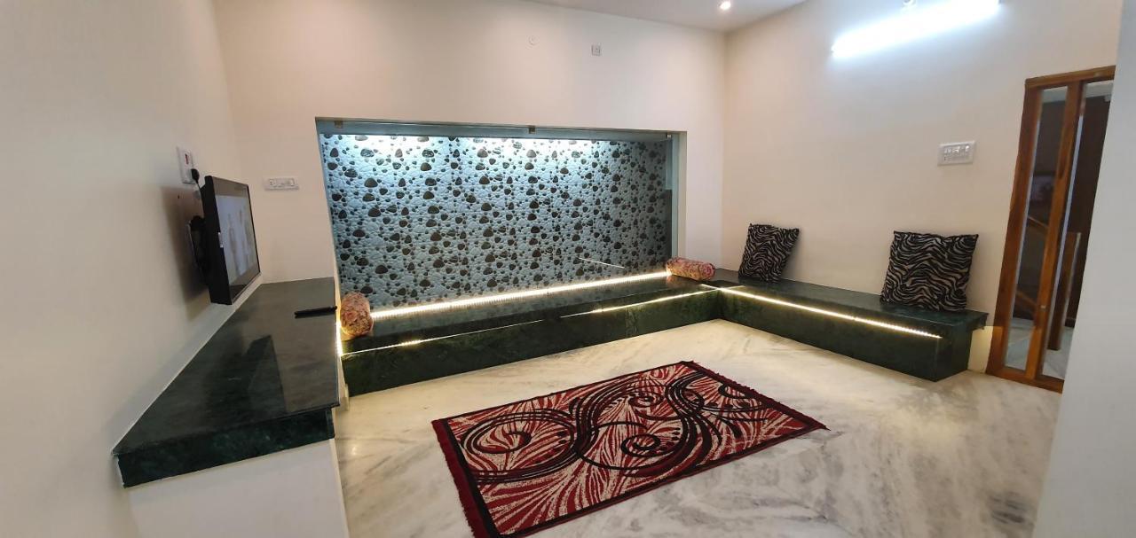 Shree Suites Kuttālam 外观 照片